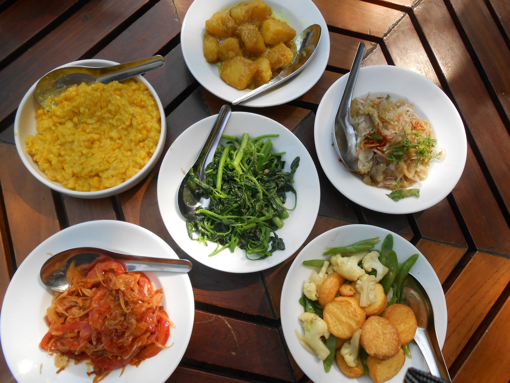 Vegetarian Myanmar Food